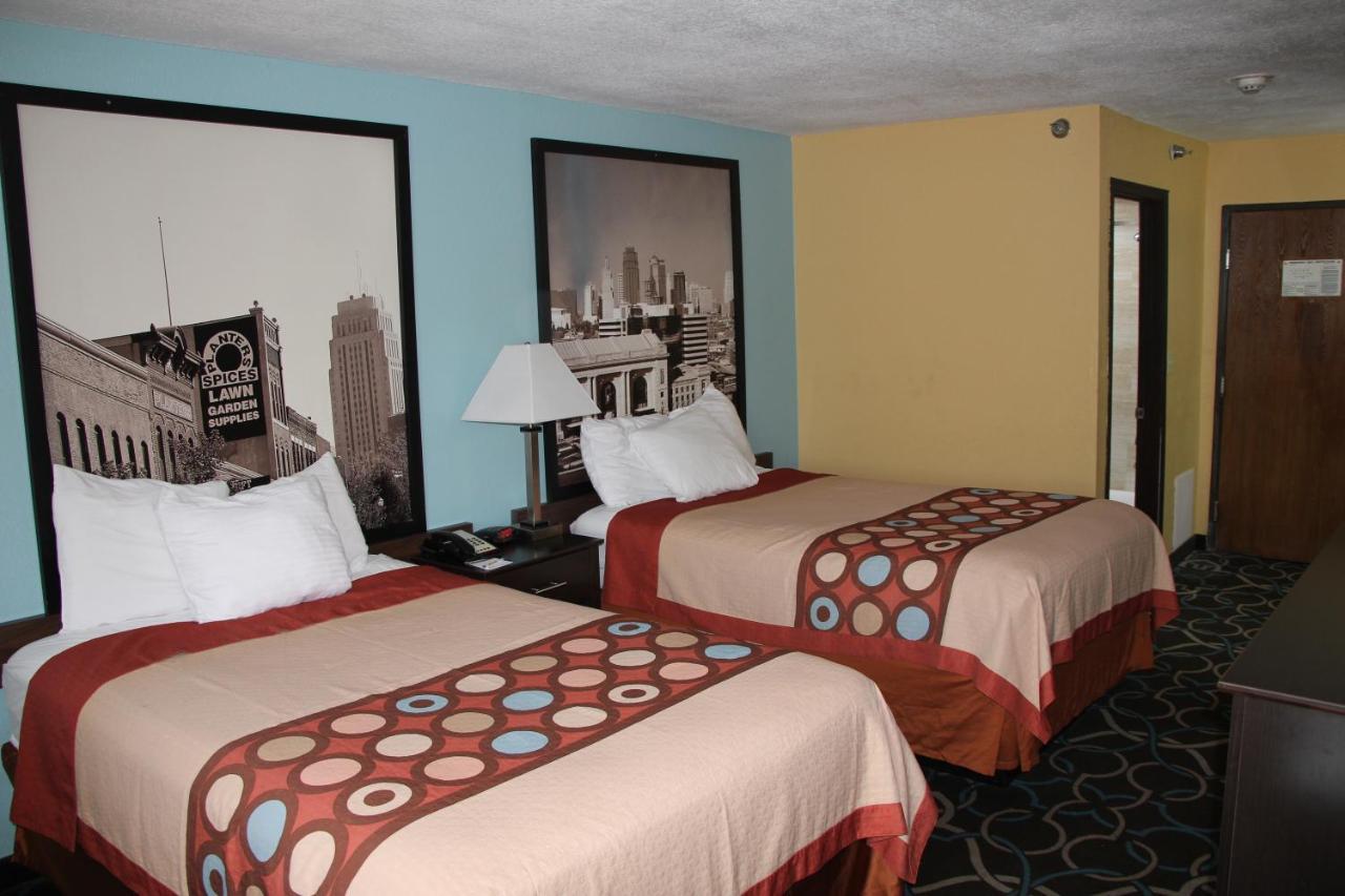 Super 8 By Wyndham Kansas City Buitenkant foto