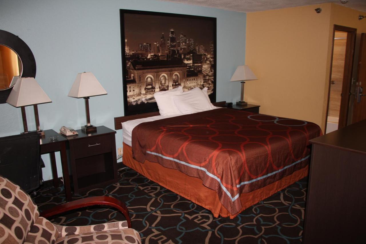 Super 8 By Wyndham Kansas City Buitenkant foto