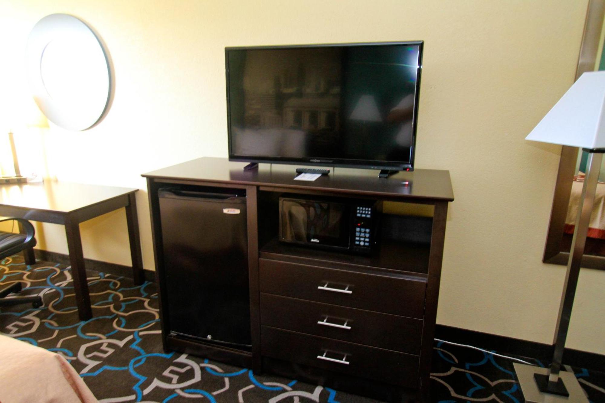 Super 8 By Wyndham Kansas City Buitenkant foto
